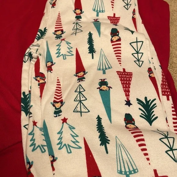 Gymboree holiday PJS - Picture 4 of 4